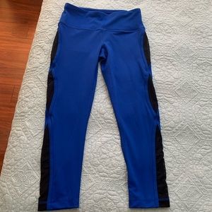 Cropped royal blue leggings